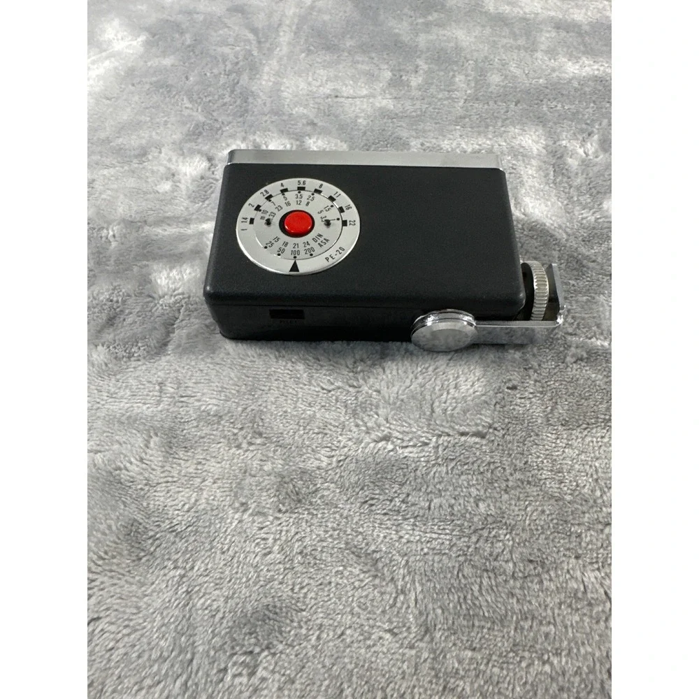 National Minitop PE-20 Electronic Flash Unit Vintage Camera Accessory with Case